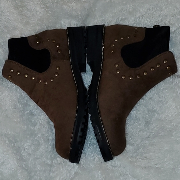 Seven7 Romanoff Waterproof Ankle Boot - Picture 2 of 6